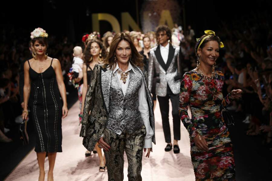 Carla Bruni lors du défilé printemps-été 2019 Dolce & Gabbana, à Milan, le 23 septembre 2018.