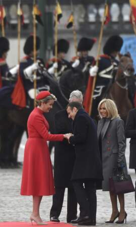 Le roi Philippe, la reine Mathilde de Belgique, saluée par Emmanuel et Brigitte Macron le 19 novembre 2018