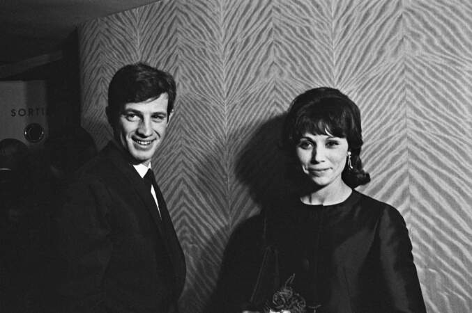 Jean-Paul Belmondo et sa première épouse Élodie, en 1962