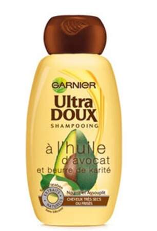 Un shampooing Garnier à l'avocat pour une chevelure douce et brillante.
