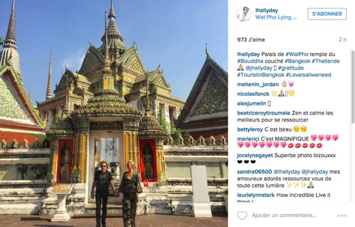 Direction Wat Pho pour le couple Hallyday, qui veut voir le fameux Bouddha couché