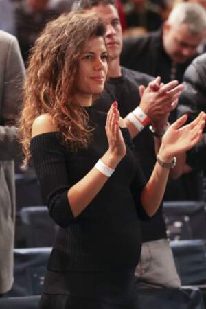 Noura El Shwekh enceinte à l'AccorHotels Arena à Paris