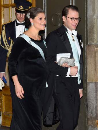 Princesse Victoria et prince Daniel à l'Académie suédoise. Décembre 2015