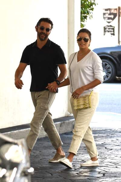  Eva Longoria et son mari Jose Baston sont allés déjeuner avec des amis au E Baldi à Beverly Hills 