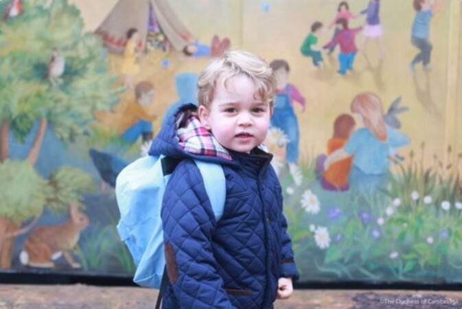 Prince George fait sa première rentrée à l'école (janvier 2016)