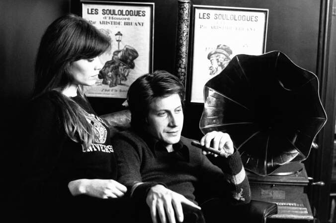 1974: Françoise, maman de Thomas depuis 1 an, fête également le succès de "Message personnel", dédié à Jacques.