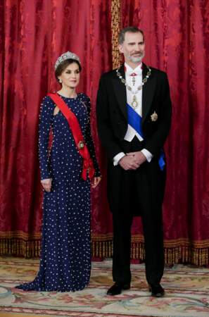 Le roi Felipe VI et la reine Letizia d'Espagne au palais royal de Madrid.