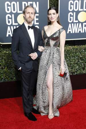 Anne Hathaway et son mari Adam Shulman lors de la cérémonie des Golden Globes, le 6 janvier 2019