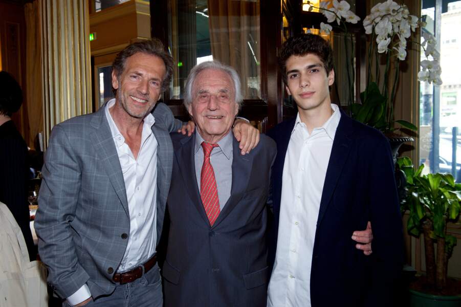 Jacques Freiss entouré de son fils Stéphane et de son petit-fils Ruben