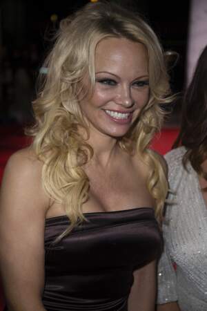 Pamela Anderson, première candidate confirmée par TF1 ! 