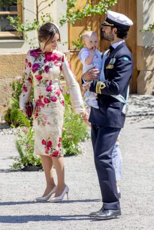 Avec cette coiffure, l'épouse du prince Carl Philip rappelle évidemment la nouvelle recrue des Windsor.