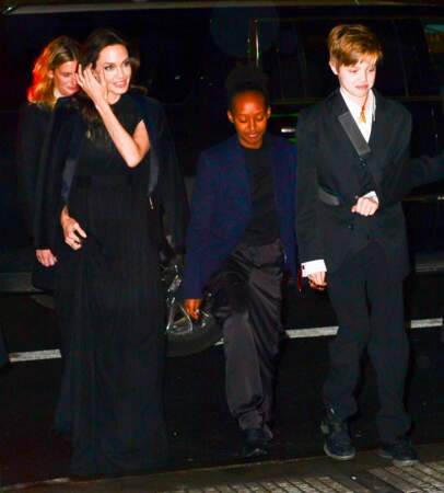 Angelina Jolie et ses filles arrivent à la soirée de gala des National Board of Review Annual Awards à New York 