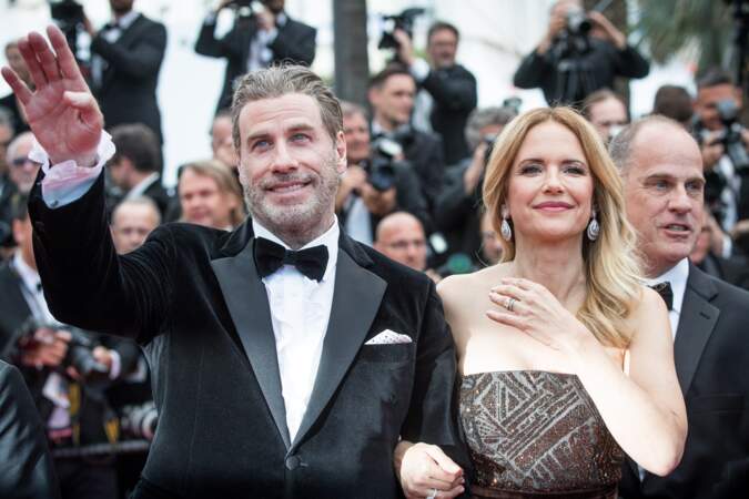 John Travolta et Kelly Preston en mode smoking et robe de soirée à l'occasion du festival de Cannes 2018.