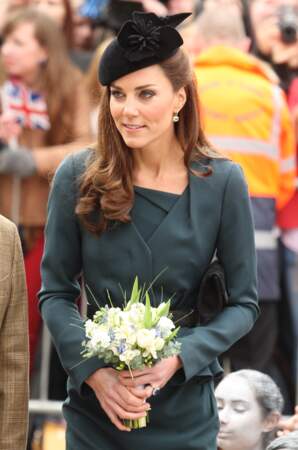Kate Middleton et la reine en mars 2012