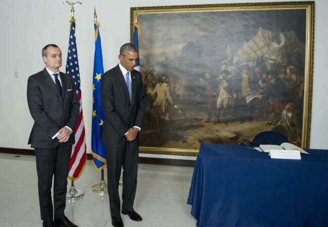 Barack Obama se recueille avec l'ambassadeur de France