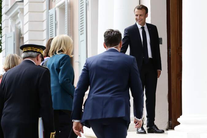 Brigitte Macron en bleu canard chic 
