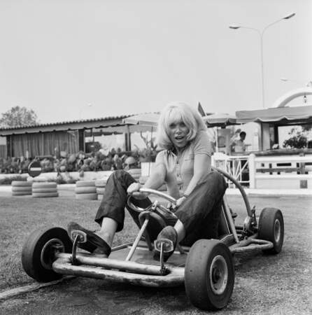Mireille Darc aimait le karting en 1969
