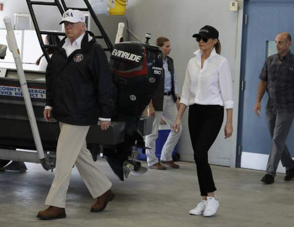 Melania Trump et sa casquette "FLOTUS", portée à son arrivée au Texas, le 29 août 2017