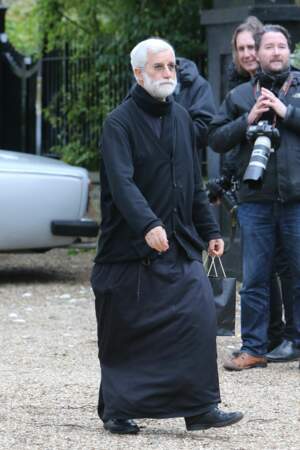 Un prêtre grecque orthodoxe s'est chargé de l'office.