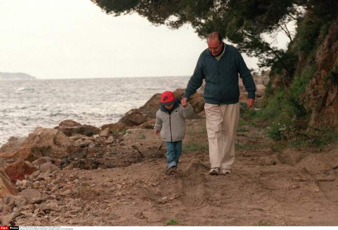 Jacques Chirac et son petit-fils Martin à Brégançon, en 2000