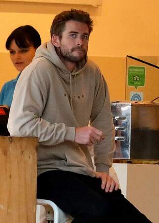 Liam Hemsworth, déconfit dans un magasin de frozen yogurt après sa rupture avec Miley Cyrus