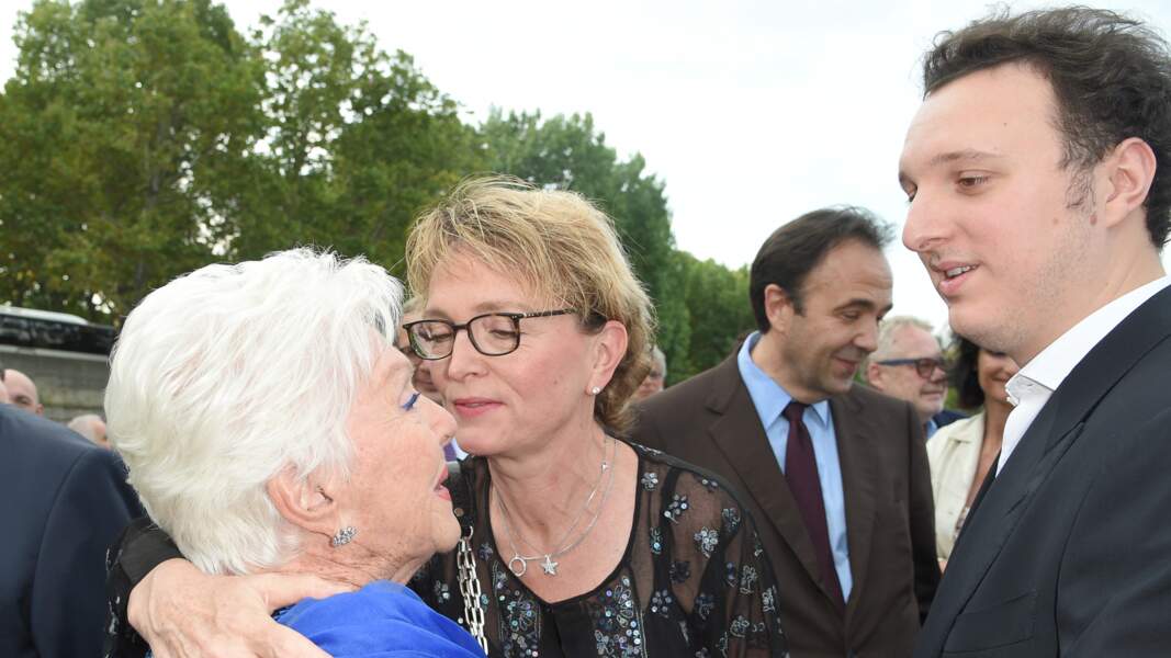 Line Renaud accompagnée de Claude Chirac et Martin Rey-Chirac pour son anniversaire