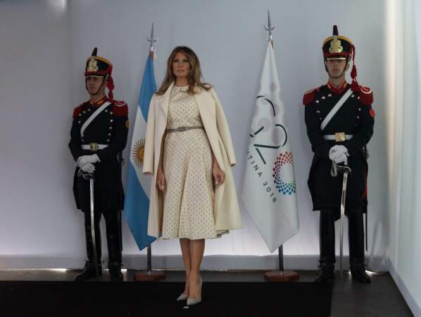 Melania Trump ultra glamour dans une robe blanche à pois griffée Dior