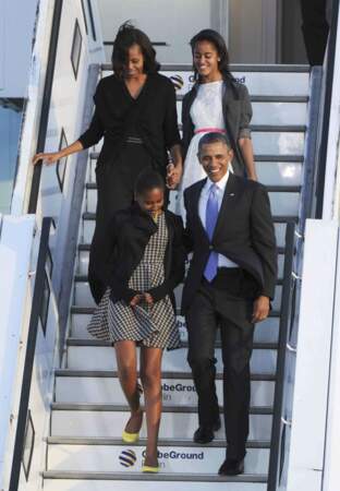 Barack Obama trouve le temps de chérir ses deux filles Malia Ann et Natasha. 