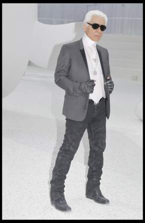 Karl Lagerfeld lors du défilé Chanel en 2012 à Paris
