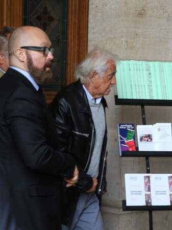 Jean Paul Belmondo aux obsèques du comédien Jean Piat en léglise Saint François-Xavier à Paris le 21 septembre 201