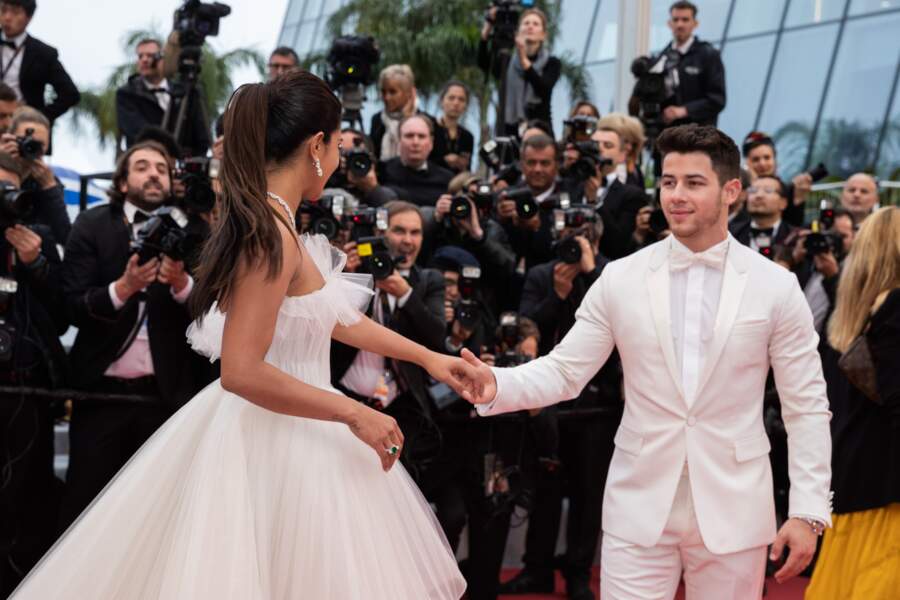 Nick Jonas, son mari, portait un costume Berluti 