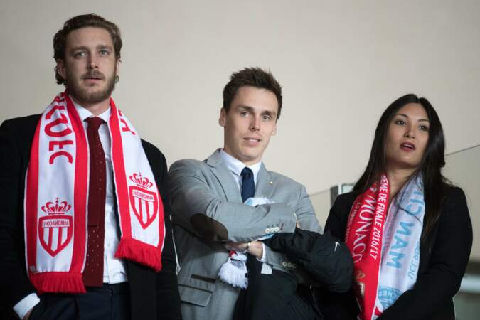 Pierre Casiraghi, Louis Ducruet et sa compagne Marie assistent au match Monaco-Manchester City le 15 mars