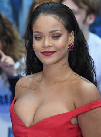 Un bordeau mat comme Rihanna