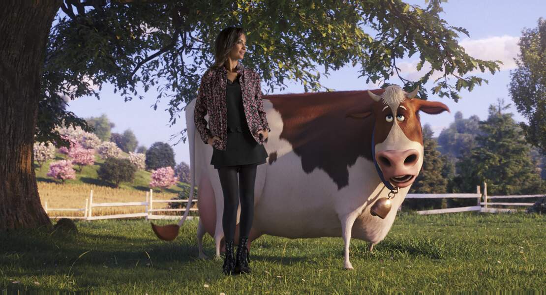 En 2019, Karine Le Marchand prête sa voix à un personnage du film d'animation "Comme des Bêtes 2"