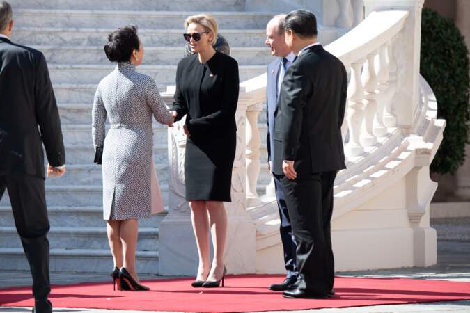 Le président chinois Xi Jinping et sa femme Peng Liyuan accueillis par le prince Albert et la princesse Charlène