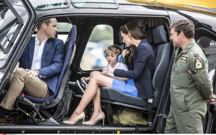 Kate et William ont emmené leur fils George à la découverte de drôles d'engins volants…
