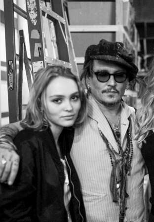 Lily-Rose Depp est devenue presque plus célèbre que son père Johnny