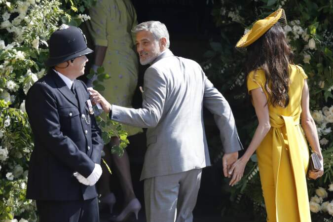 George Clooney et sa femme Amal font leur entrée dans la chapelle St Geroge