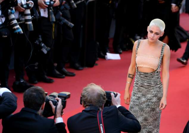 Kristen Stewart sur le red carpet du 70ème Festival de Cannes le 20 mai 2017