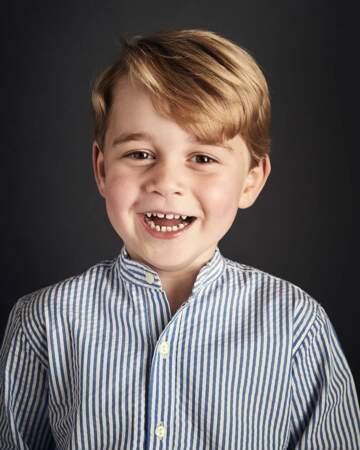Portrait officiel du prince George, partagé par la famille royale d'Angleterre pour ses 4 ans en juillet 2017