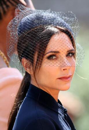 La queue-de-cheval basse de Victoria Beckham pour le mariage de Meghan Markle et du Prince Harry. 