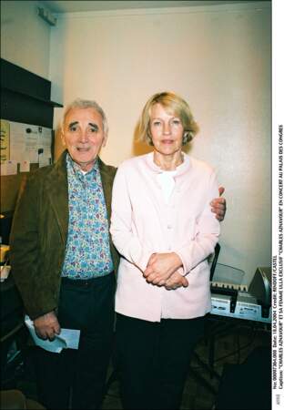 Charles Aznavour et sa femme Ulla au Palais des Congrès en 2004