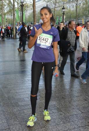 2014 : vrai sportive, Karine Le Marchand court tout le temps et participe au semi-marathon de Paris