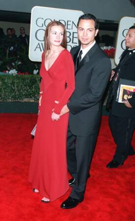 Julia Roberts avec son compagnon Benjamin Bratt aux Golden Globes en 2000