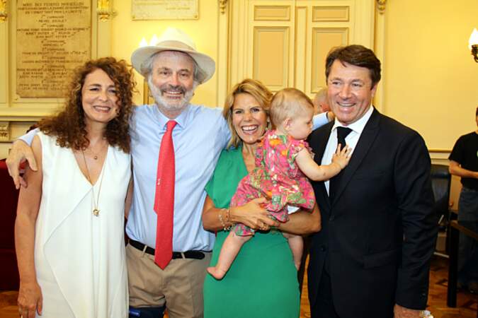Franz-Olivier Giesbert et Valérie Toranian aux côtés de Christian Estrosi, Laura Tenoudji et leur fille
