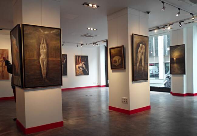 Vernissage de l'exposition du peintre Alberto Bertti au 12 Drouot à Paris
