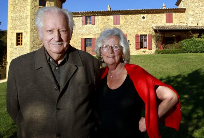 Pierre Bellemare et son épouse Roselyne dans leur propriété près de Bergerac en Dordogne, en 2011
