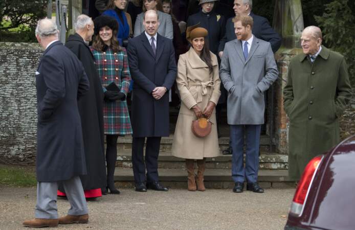 Charles à son arrivée en l'Eglise Sainte-Marie-Madeleine, avec la famille royale d'Angleterre, le 25 décembre 2017