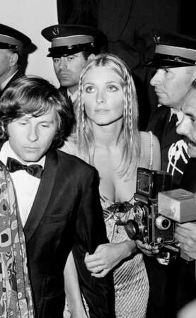 Sharon Tate à Cannes en 1968 arborait la même coiffure