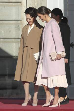 Letizia d'Espagne et Peng Liyuan, la première dame chinoise : deux styles d'élégance